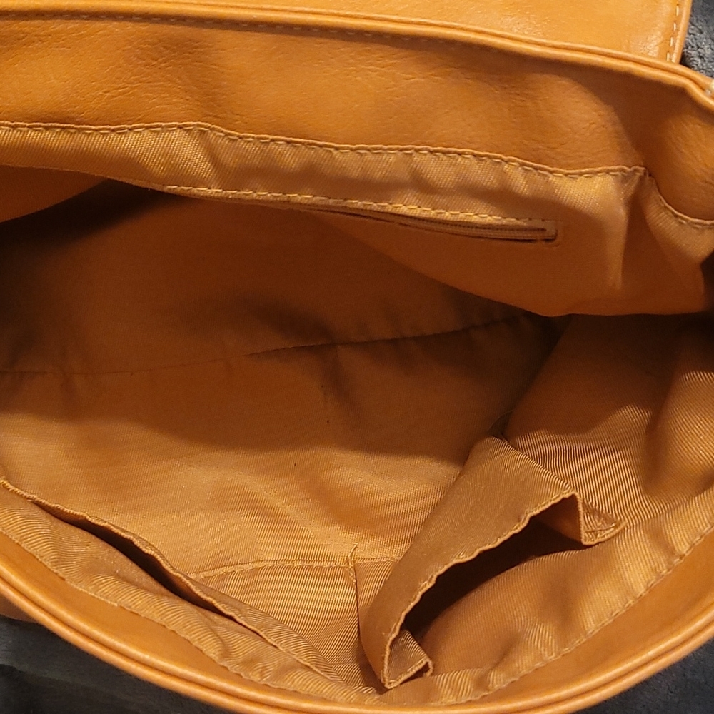 Universal backpack leather